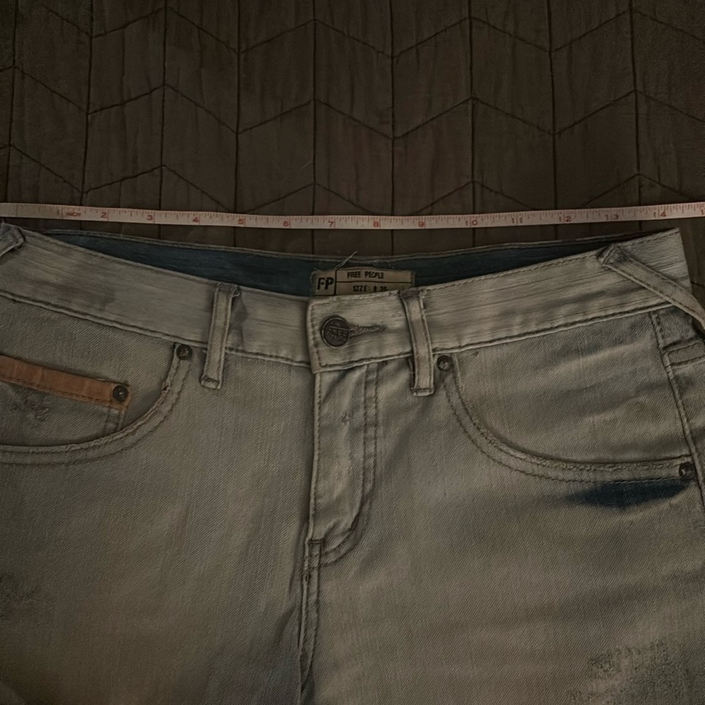 EUC Free People blue denim distressed jean shorts with interior stripe detail - Picture 4 of 12